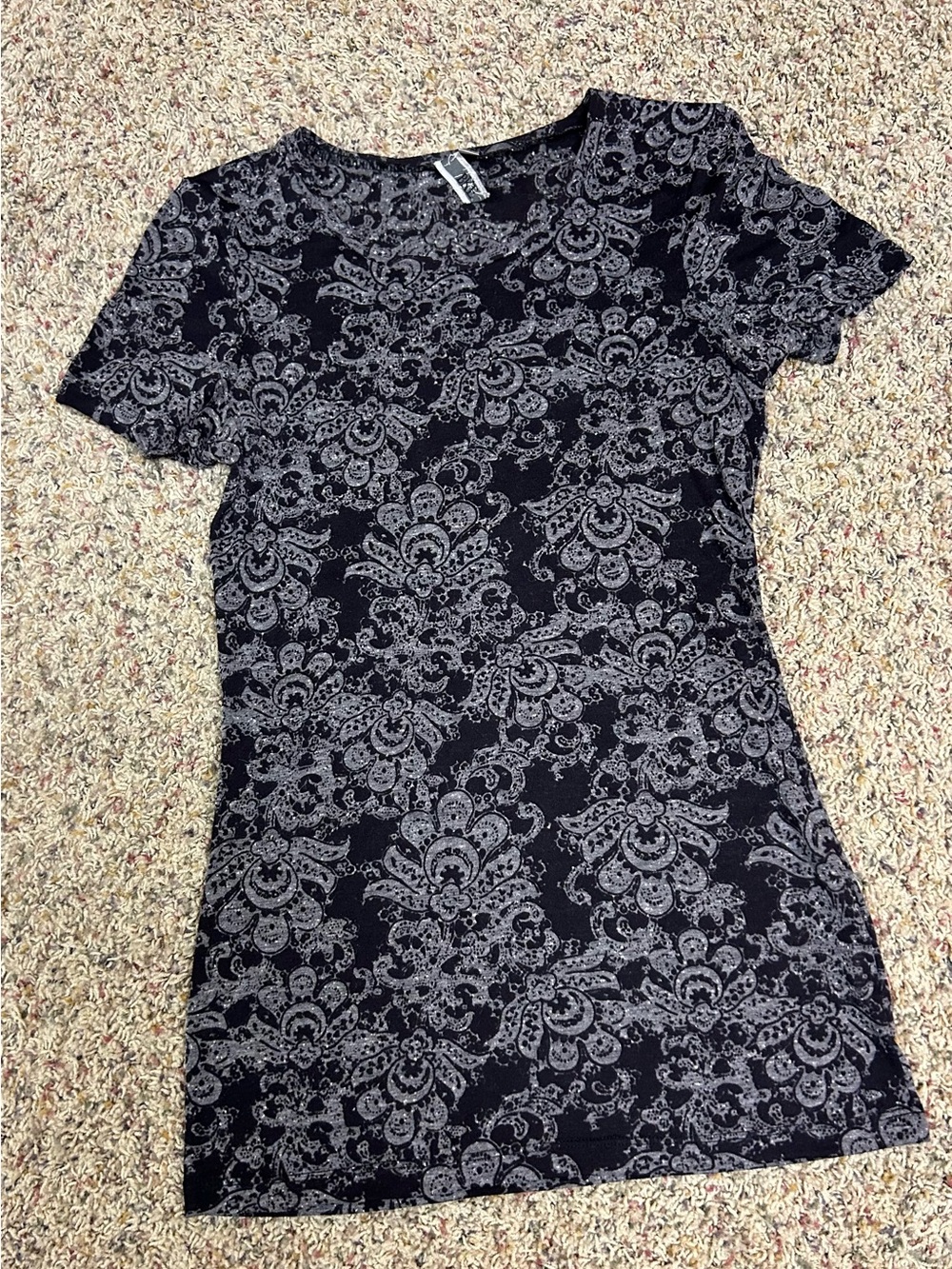 BKE Purple Short Sleeve Top with Gray Paisley Print